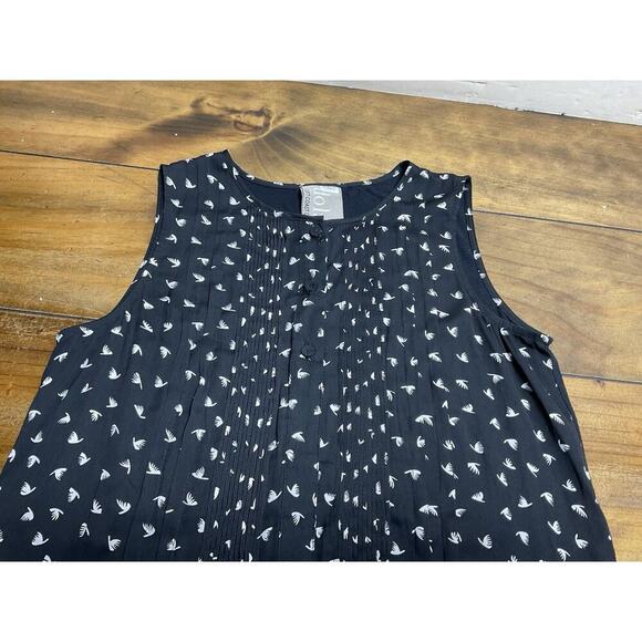 Dolan Left Coast Collection Black Sleeveless Pleated Blouse Size XS - Picture 3 of 10